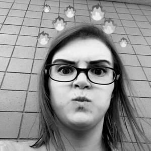 Meet your Posher, Emalea